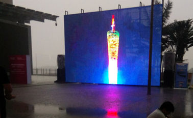Китай Реклама афиши решетки П15 привела Ниц прозрачности 7000 экрана дисплея завод